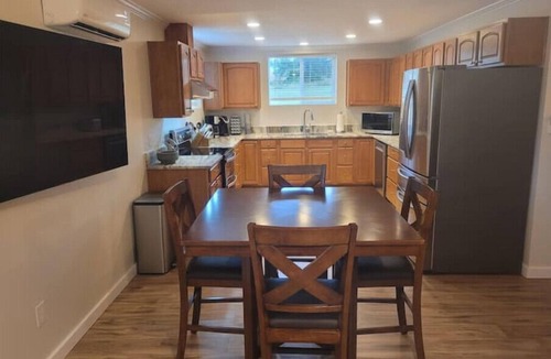 Mount Vernon House | Bulson Creek 1 Bedroom Guest House Suiten