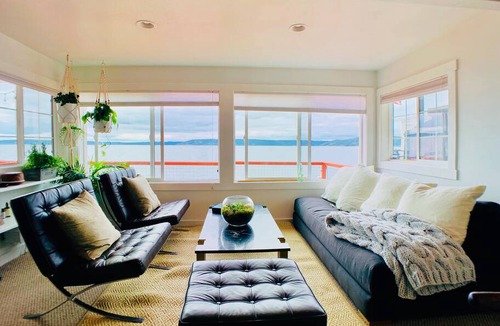 Tacoma House | Bungalow ∙ 2 bedrooms ∙ 4 guests