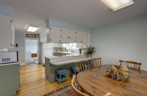 Burley House | Burley Home w/Playground - 1 Mi to Golf Course!