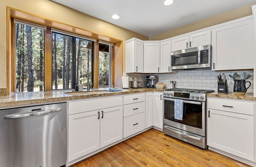 Flagstaff Cabin | Burning Tree | 4BDR/3BA | | Spend Spring in Flagstaff!