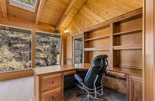 Flagstaff Cabin | Burning Tree | 4BDR/3BA | | Spend Spring in Flagstaff!