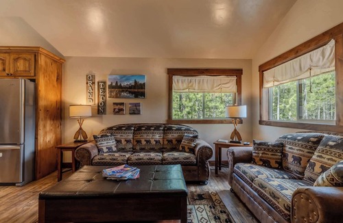 West Yellowstone Cabin | Burnt Hole