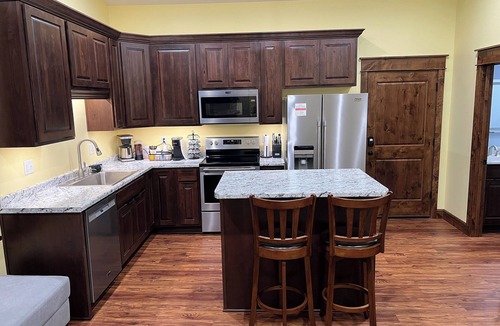 Sabetha House | Business Stay Made Easy - Downtown Apt w/Workspace