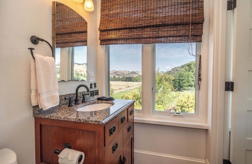 Roseburg Bed & Breakfast | C.H. Bailey House