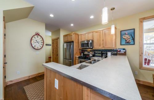 Chelan House | Cabernet Cottage & Carriage House #8CH