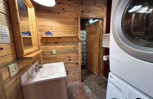 La Sal Cabin | Cabin 3 at Mount Peale Inn