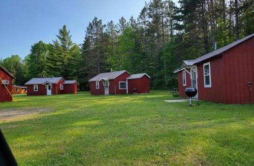 Steuben House | Cabin 4, our largest cabin in Steuben Mi