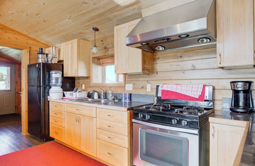 Three Forks Cabin | Cabin in Serene Location: Close to 2 State Parks and 3 Rivers