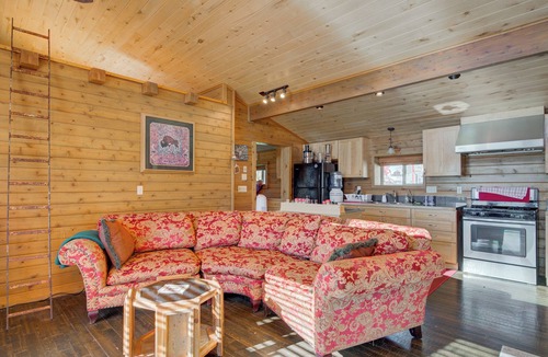 Three Forks Cabin | Cabin in Serene Location: Close to 2 State Parks and 3 Rivers