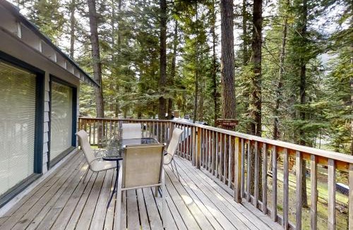 Joseph House | Cabin in the Pines