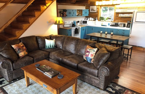 Sagle Cabin | Cabin in the woods, with lake view