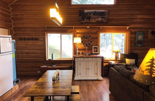 Sagle Cabin | Cabin in the woods, with lake view