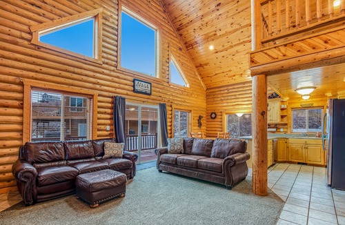 Harbor Village Cabin | Cabin w/Scenic Views, W/D, Central AC, WiFi, Deck, Ping-Pong, and Gas Grill
