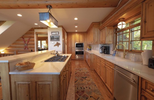 Victor House | Caddis Cabin Western Style Teton Springs Home in Victor, ID w/A/C & Hot Tub