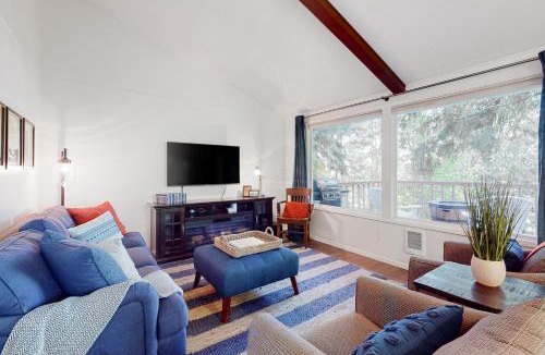 Gig Harbor House | Calamity Cabin