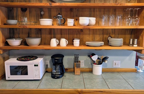 Challis Apartment | Calamity Jane's Hideaway 1-Bedroom, 1-Bath, Huge Deck, Close to Main Street