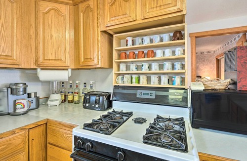 Caldwell House | Caldwell Country Home on Quiet Acreage