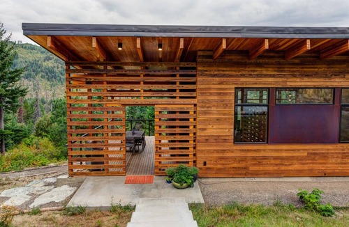 Leavenworth House | Camp Howard: A modern getaway in Leavenworth, WA minutes from Steven's Pass