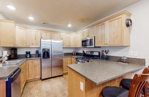 McCall House | Candlewood V