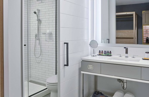 Pearl District Hotel | Canopy by Hilton Portland Pearl District