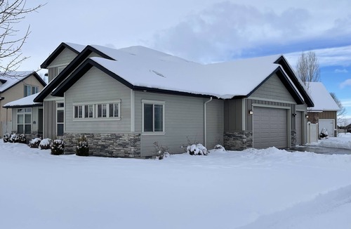 Twin Falls House | Canyon Trail