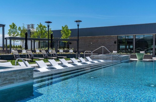 Downtown Salt Lake City Apartment | Capital Views Pool Spa Gym Bowling Free Parking