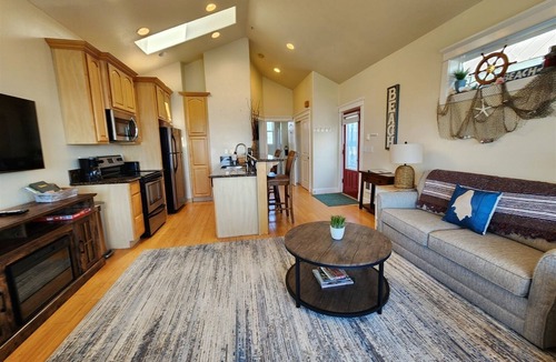 Ocean Shores House | Casa de Playa-Beachfront Cottage