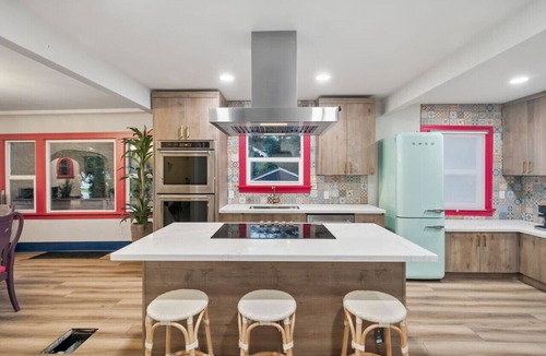 North End House | Casa Frida -Proctor/Old Town Victorian Retreat