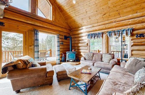 Cascade House | Cascade Lakeview Log Cabin