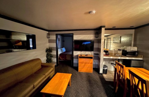 Larkspur Hotel | Cascade Lodge Boutique