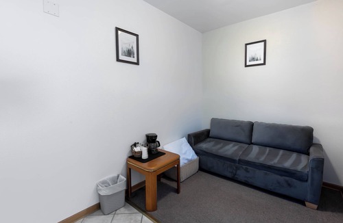 Oakridge Hotel | Cascade Motel