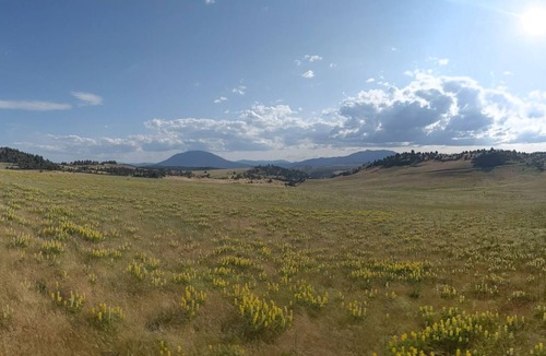 Hornbrook RV Rental | Cascade Valley Wonderland campground in Hornbrook perfect for outdoor adventures