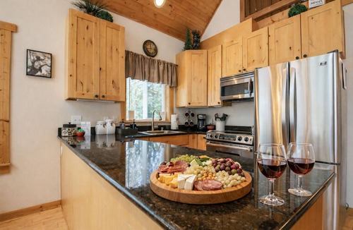 Leavenworth Cabin | Cascades Adventure Cabin 2 Bedroom Home by NW Comfy Cabins by RedAwning
