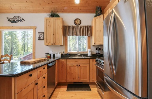Leavenworth Cabin | Cascades Adventure Cabin 2 Bedroom Home by NW Comfy Cabins by RedAwning
