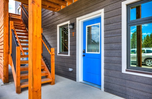 West Yellowstone Condo | Castle Y Retreat – Blocks from Yellowstone