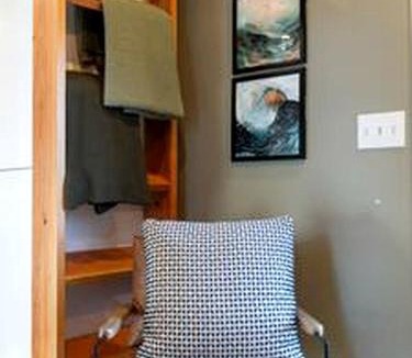 River Road House | Cedar & Sage Hideaway in River Road, WA