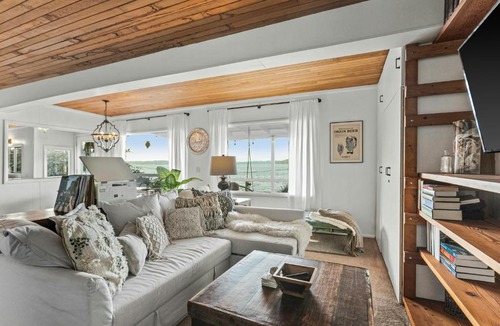 Tacoma House | Cedar & Sage
