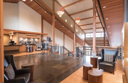 SeaTac Hotel | Cedarbrook Lodge