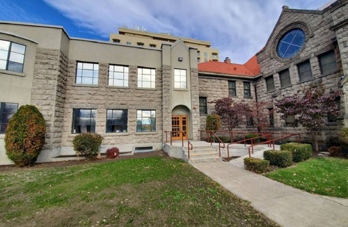 Brownstown Apartment | Center Apt 204 Historical church 1908