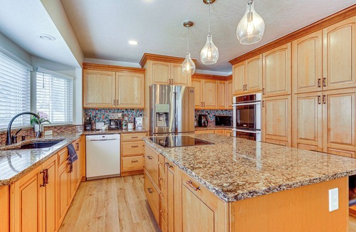 Centerville House | Centerville Family Home w/Yard < 6 Mi to Lagoon!