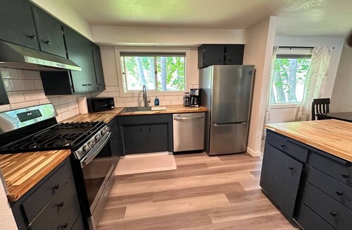 Garden District House | Central 10th St Home Away!