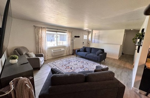 Garden District House | Central 10th St Home Away!