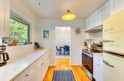 Baseline Sub House | Central Boulder Home w/Outdoor Oasis, Walk to CU!