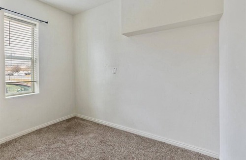 Santaquin House | Central Location, Backyard for your Pets