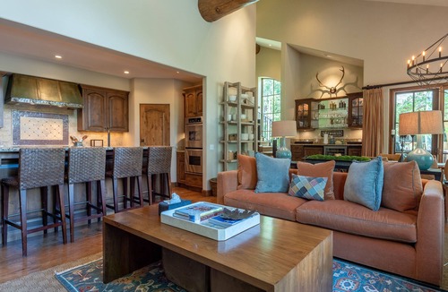 Ketchum House | Central Park Townhome 142B- Luxury Tri-Level Close to Bike Path & MTN. Hiking