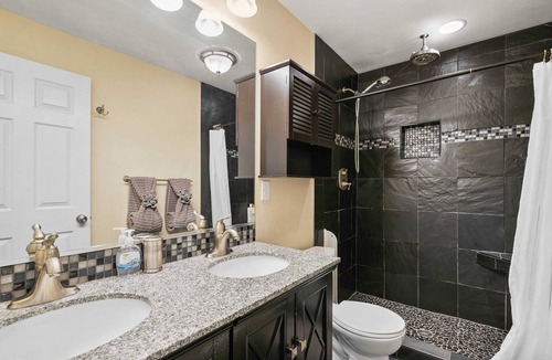 Spokane House | Centrally Located- 4BR Home- Amenities Galore