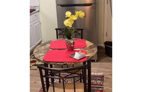 CUF House | Centrally Located Apartment Unit 2