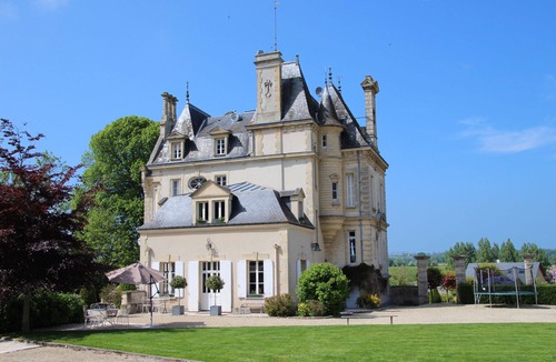 Mosles House | Château d'Argouges, Bayeux, Best D-Day Vacation Home with Heated Swimming Pool