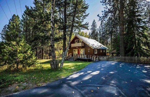 Sandpoint Ski Chalet | Chalet at the base of Schweitzer Mountain