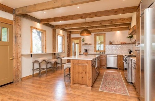 Hailey Ski Chalet | Chalet with private Pool, Hottub, and Sauna!